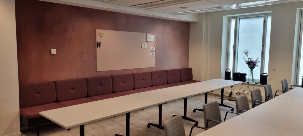 Rode bankjes overzicht