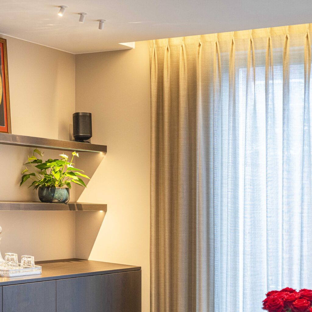 Odijk Verlichting gordijn + plankjes